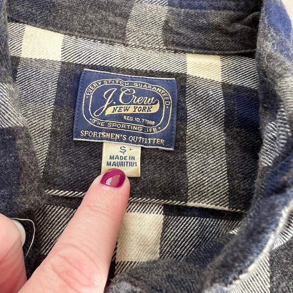 J.Crew Men's Size Small Plaid Long Sleeve Button-Down Flannel Shirt- Casual - Picture 3 of 11